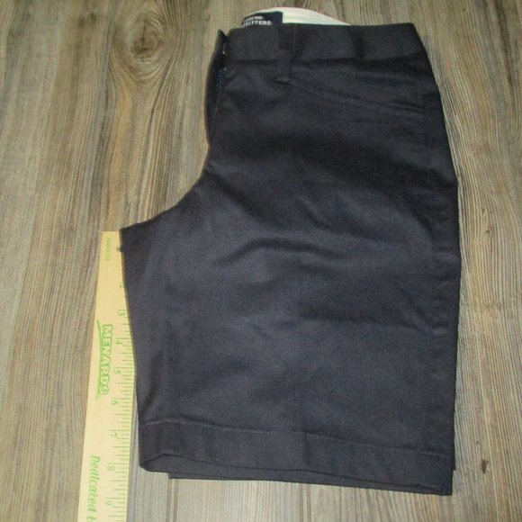 Land's End Outfitters Size 0 Petite Business Casual Black Shorts Msre 27.5x8 - Picture 3 of 9